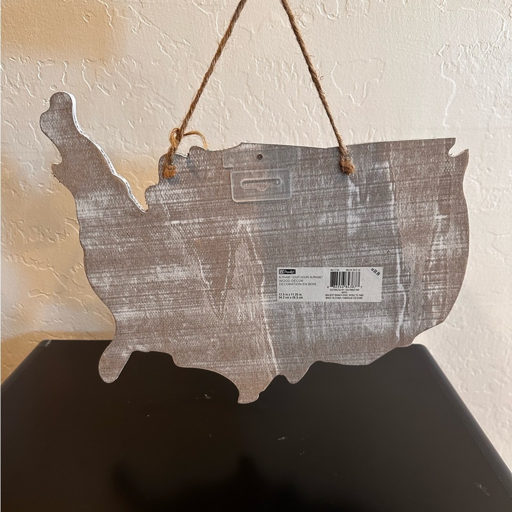 FREWW w/BUNDLE NWT US Wall Decor - Picture 3 of 5